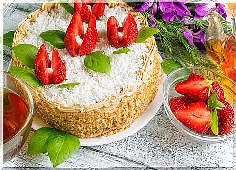 cheesecake with strawberries