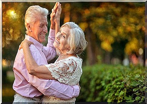 Dancing is a suitable exercise in old age