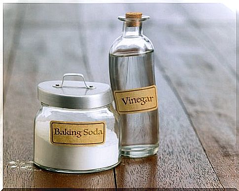 Bicarbonate vinegar is a mixture that helps to undo the bad odor in the pipe.