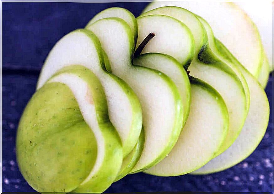 Eat a green apple on an empty stomach