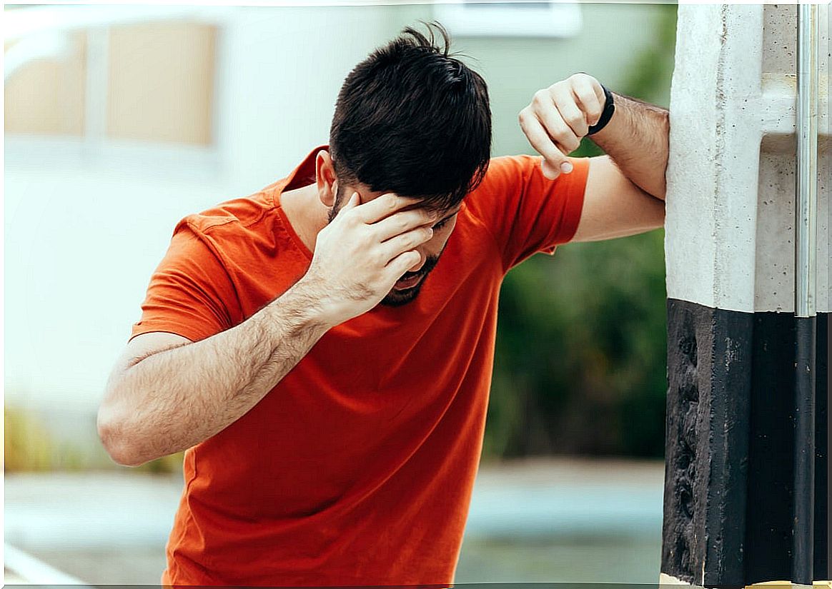 Man with hypoglycemia while running