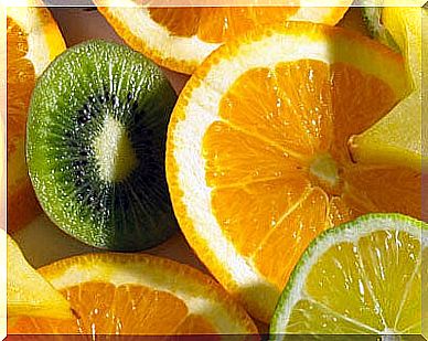 Orange and lemon juice helps to end urinary tract infection