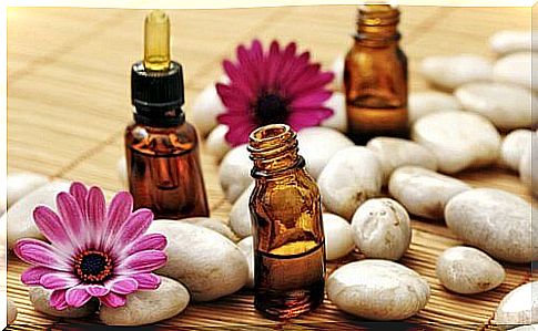 Essential-oils-to-reaffirm-the-skin