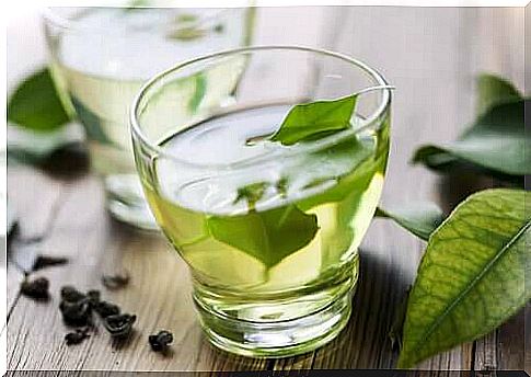 Green tea to relieve indigestion