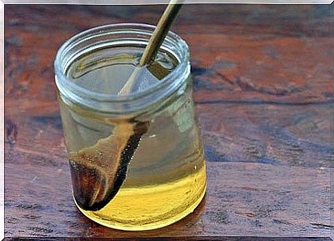 Honey water to reduce menopause hotspots